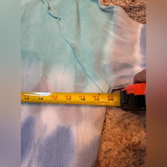 Simply, Southern tie-dye, thermal type shirt size medium - Picture 13 of 16